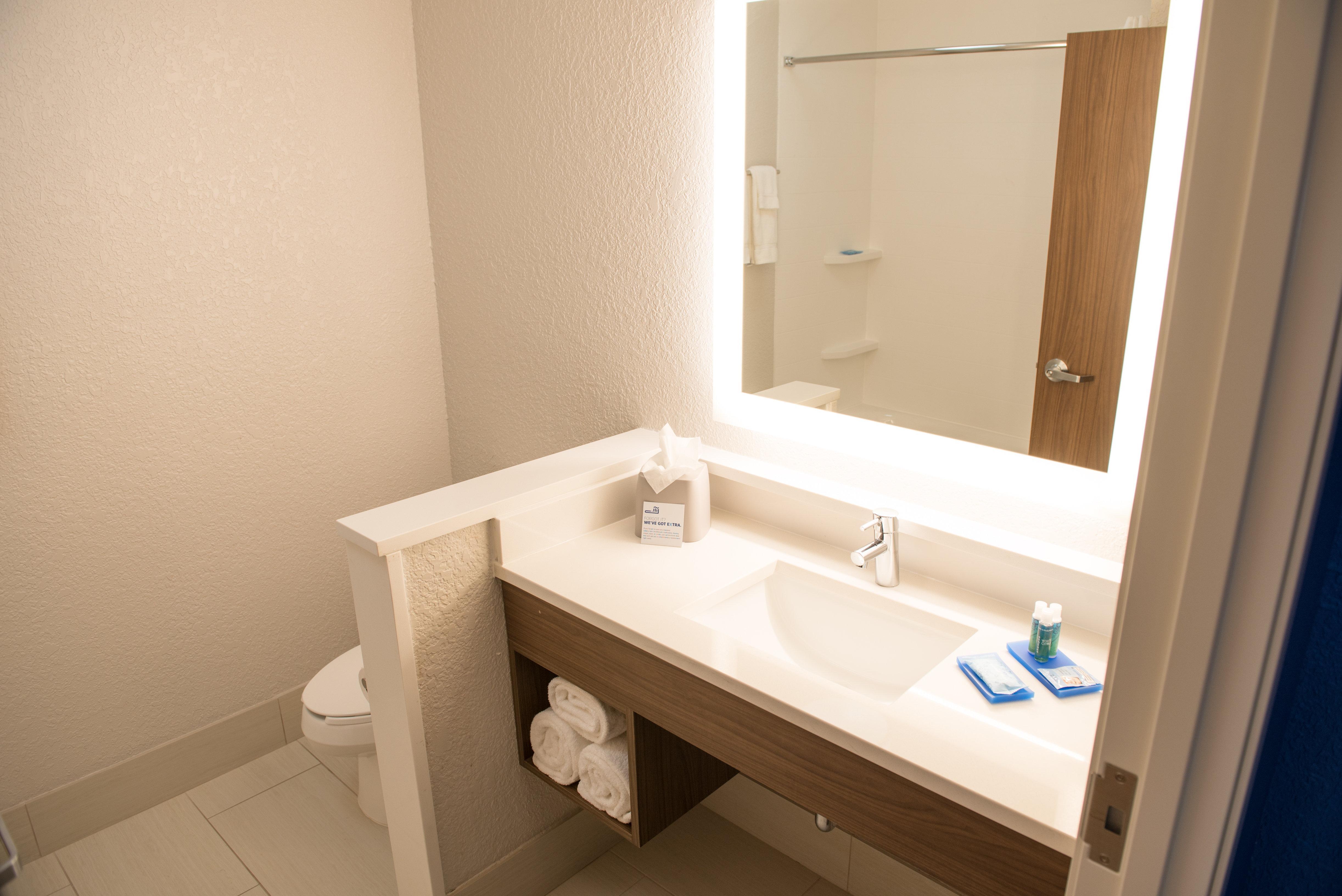 Holiday Inn Express & Suites - Dayton Southwest By Ihg Екстер'єр фото