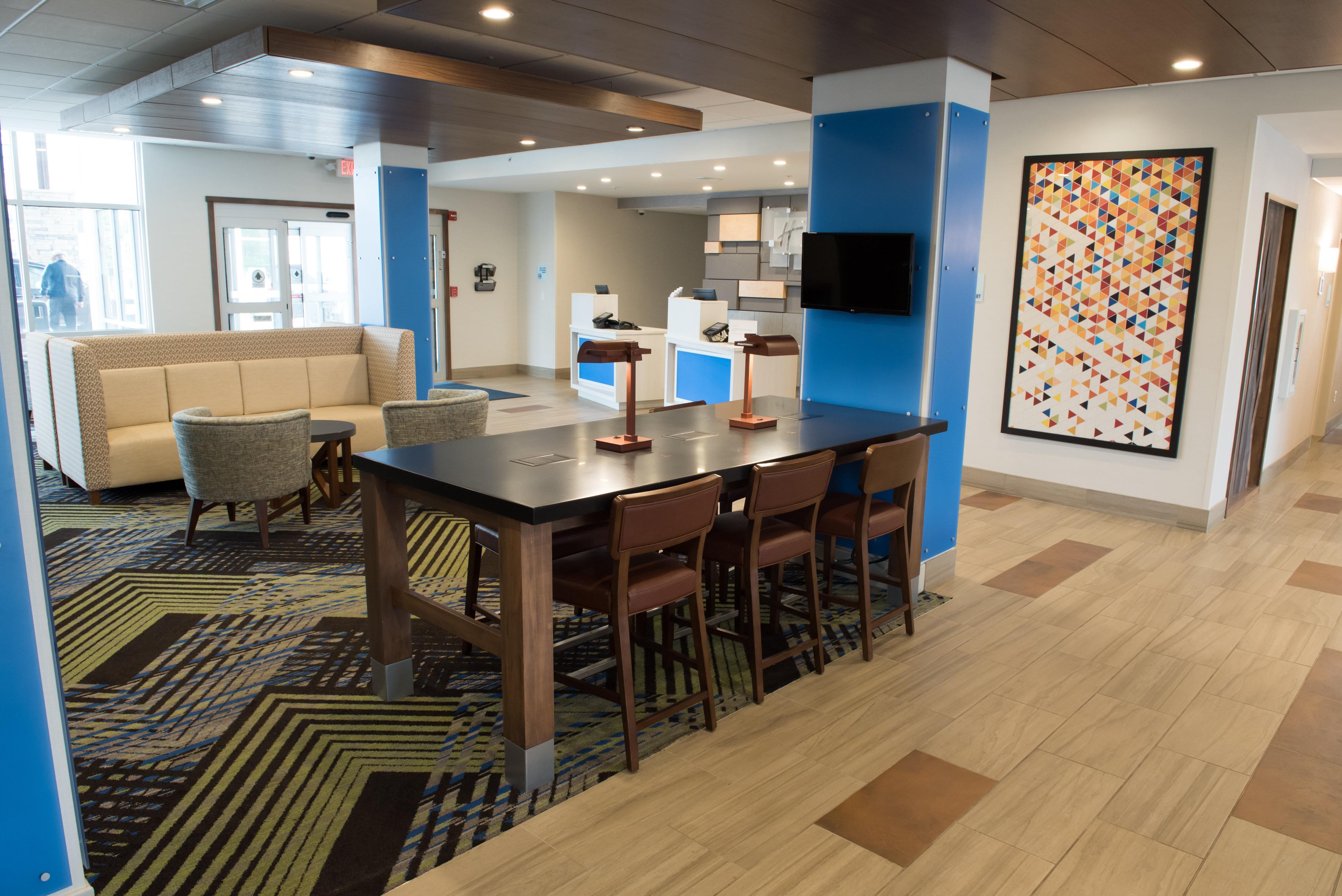 Holiday Inn Express & Suites - Dayton Southwest By Ihg Екстер'єр фото